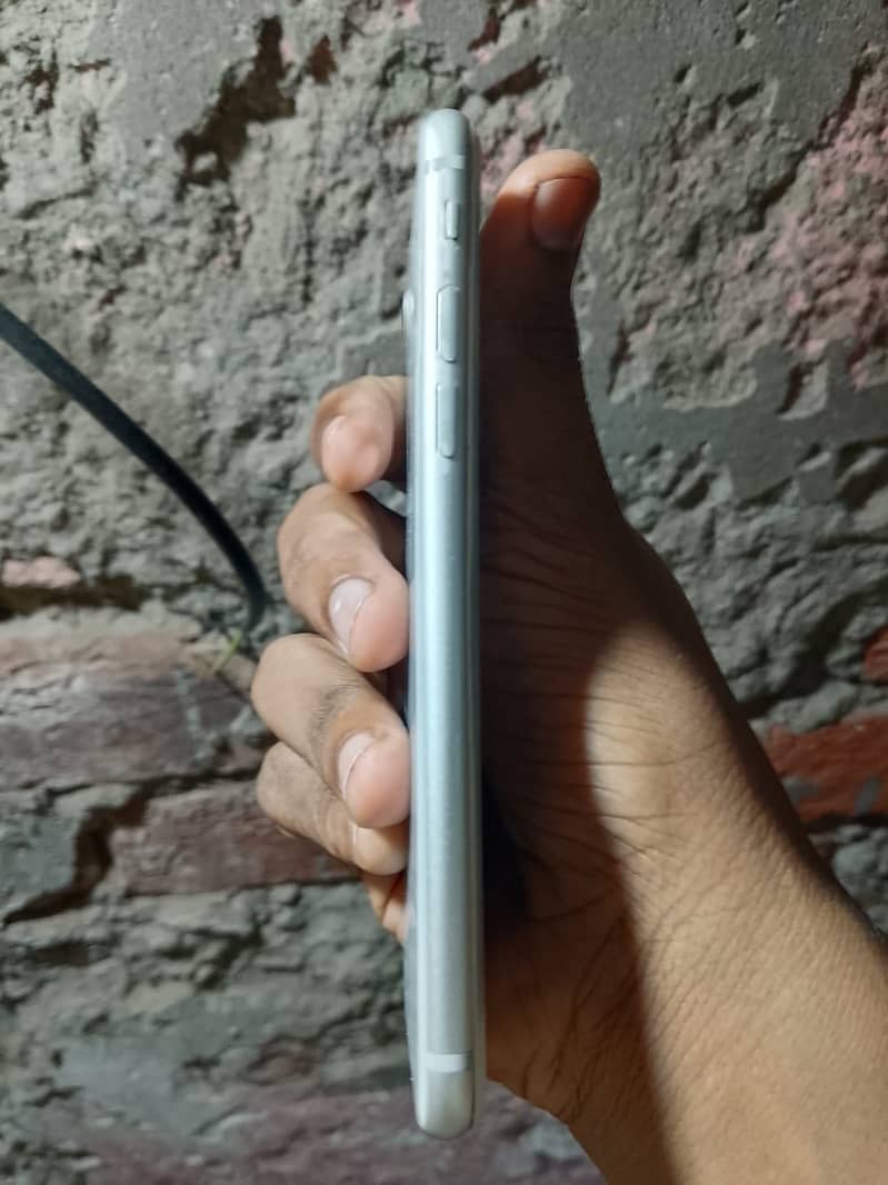 Apple iPhone 8 9