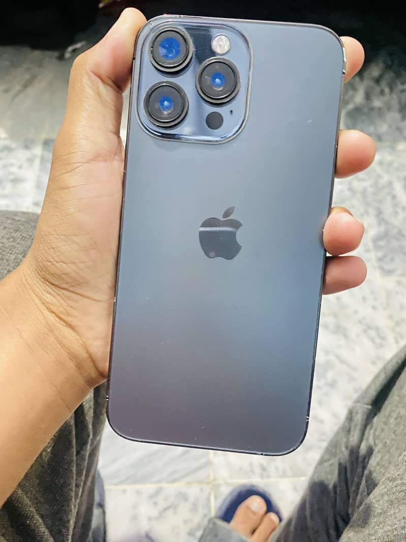Apple iPhone 14 Pro Max 3
