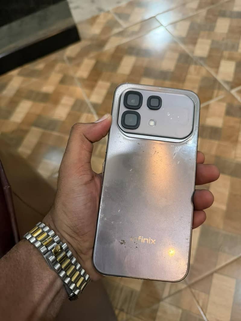 INFINIX NOTE 60 PRO 1