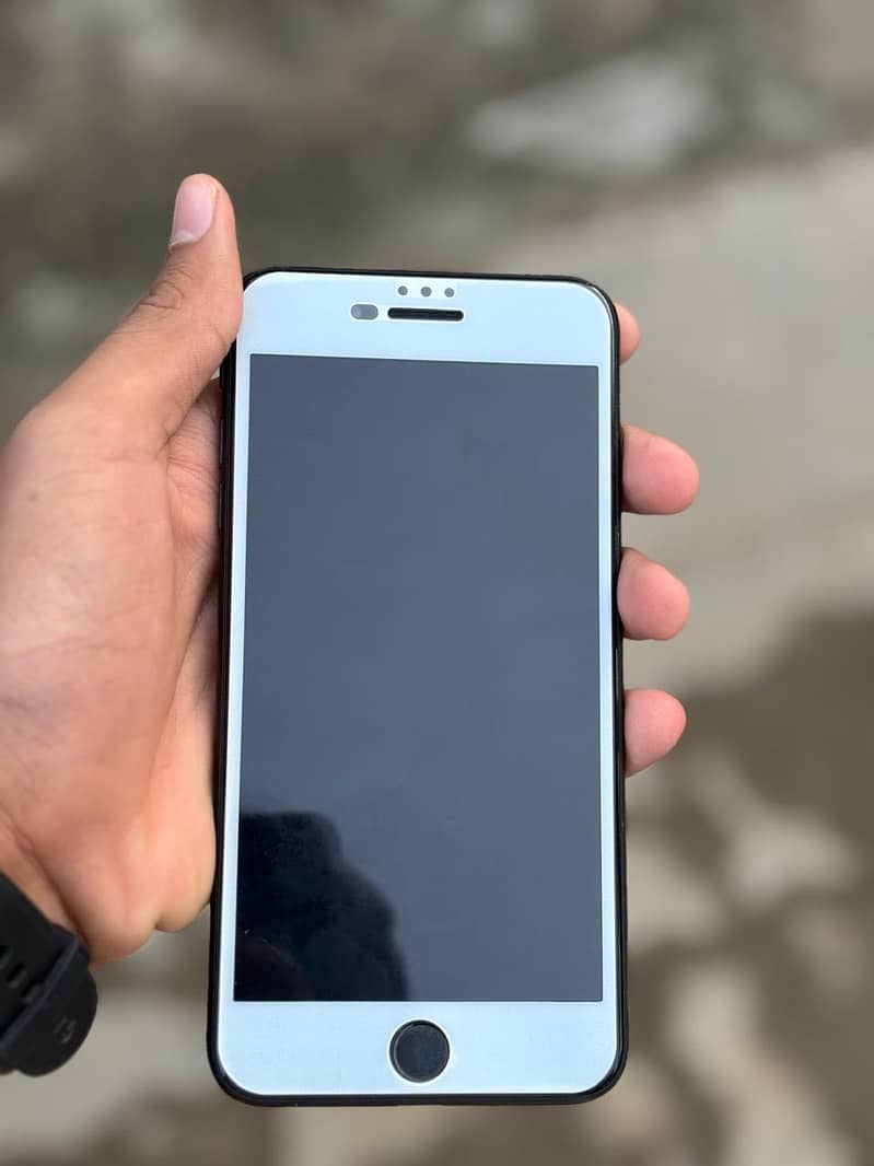 Apple iPhone 7 Plus 2