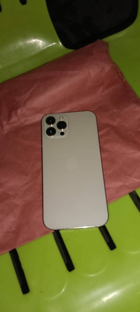 Apple iPhone 12 Pro Max 1
