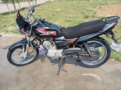 Yamaha 125cc Bike for Sale – Rs. 200,000