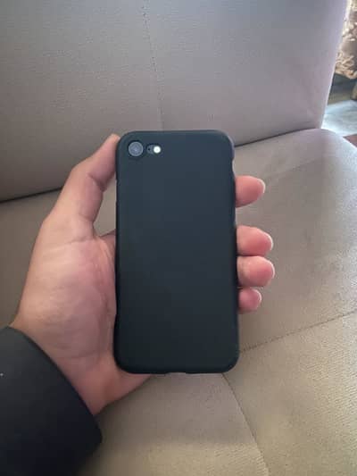 Apple iPhone 8 (sim time available)