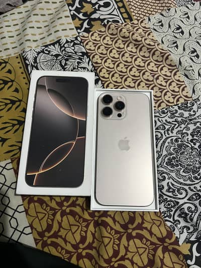 Apple iPhone 16 Pro Max