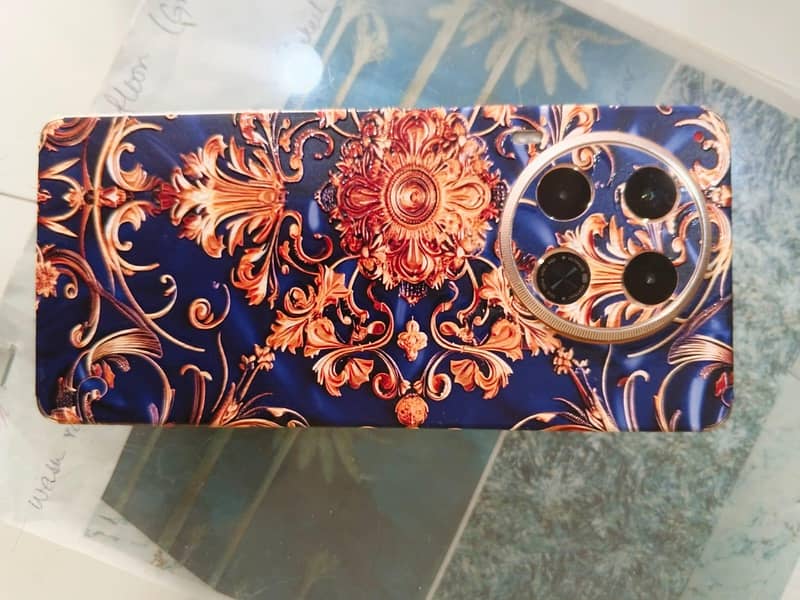 Tecno CAMON 30 1