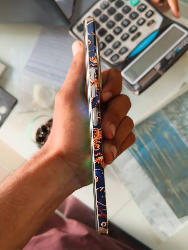 Tecno CAMON 30 4