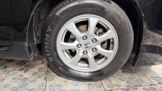 HONDA CIVIC RIM AND TYRE