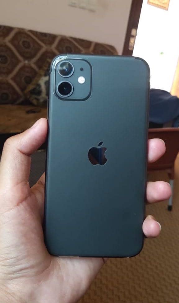 Apple iPhone 11 0