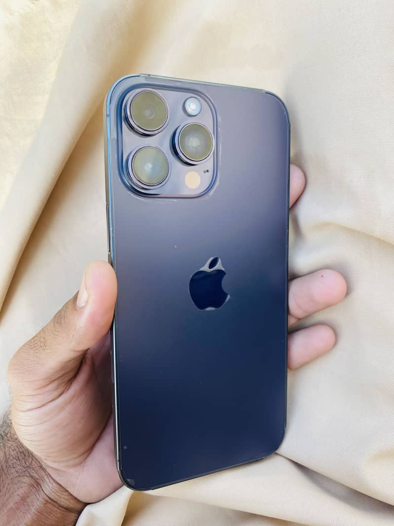 Apple iPhone 14 Pro Max 4