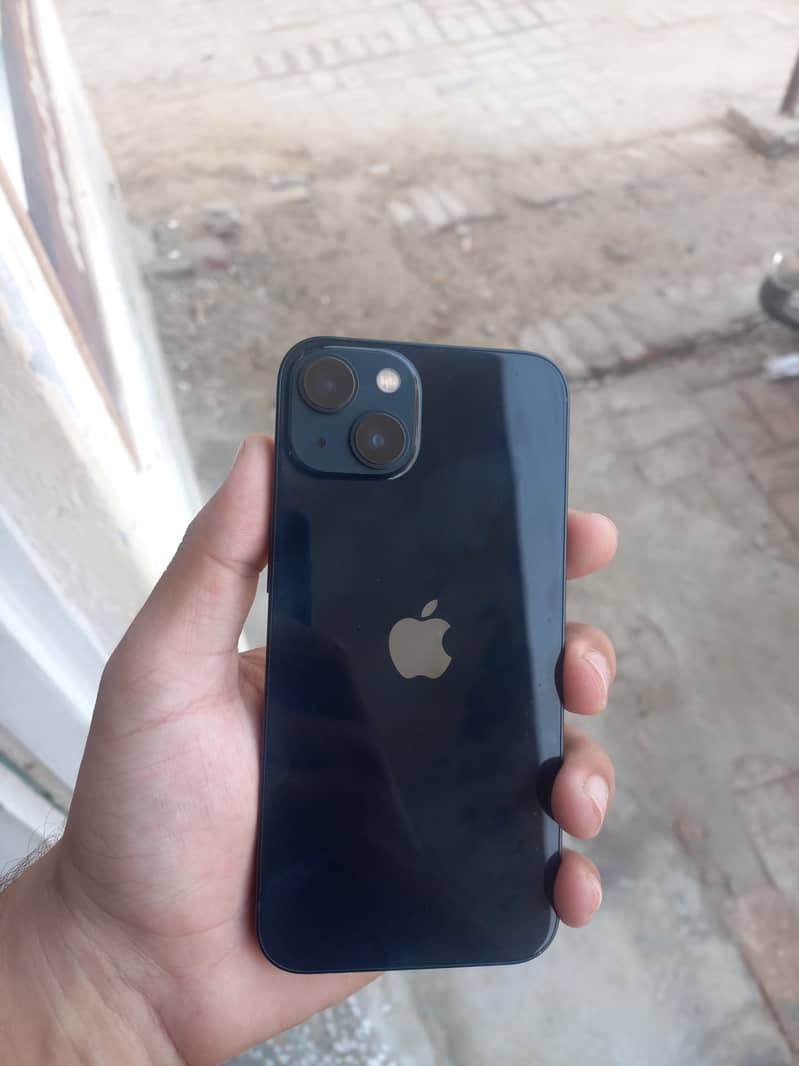 Apple iPhone 13 0