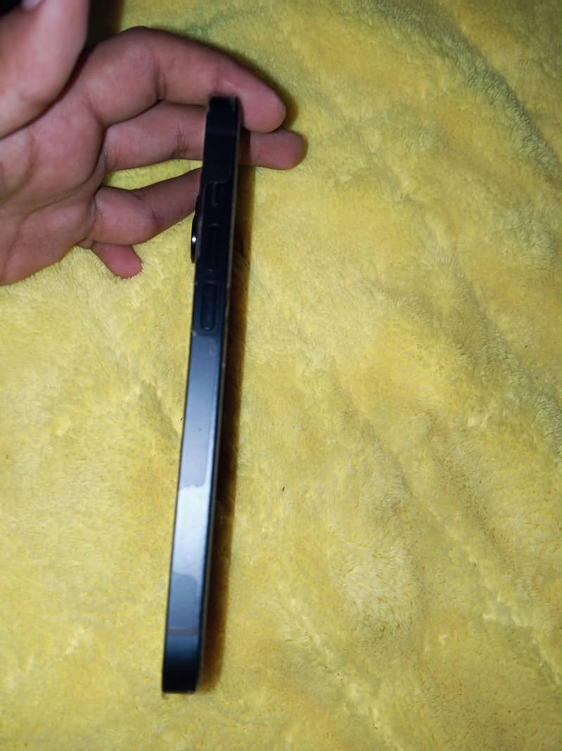 Apple iPhone 14 1
