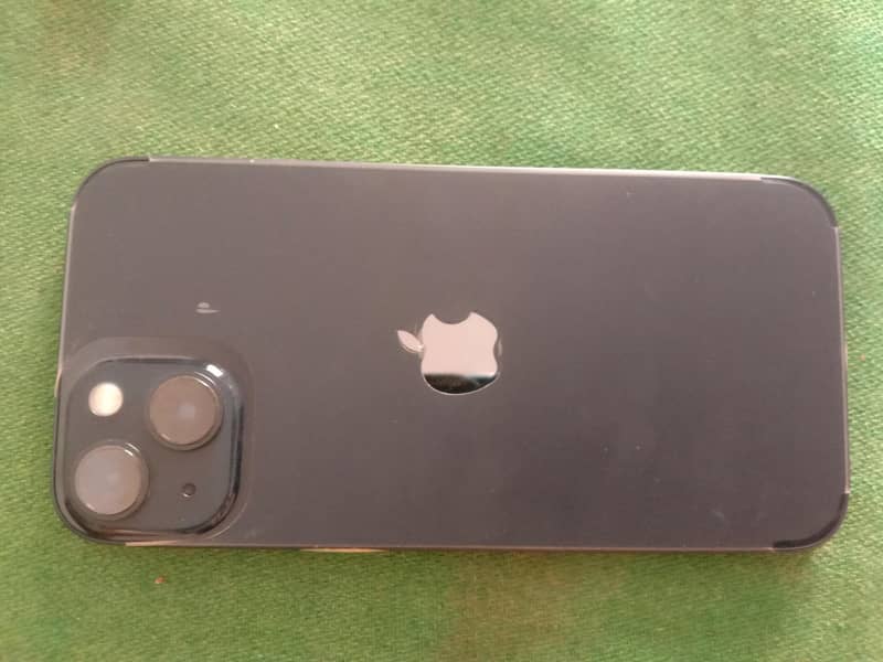 Apple iPhone 13 0