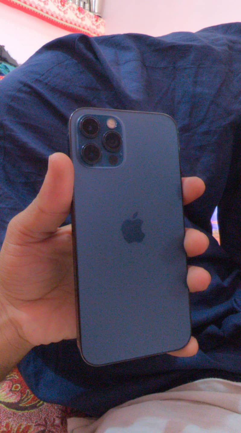 Apple iPhone 12 Pro 2
