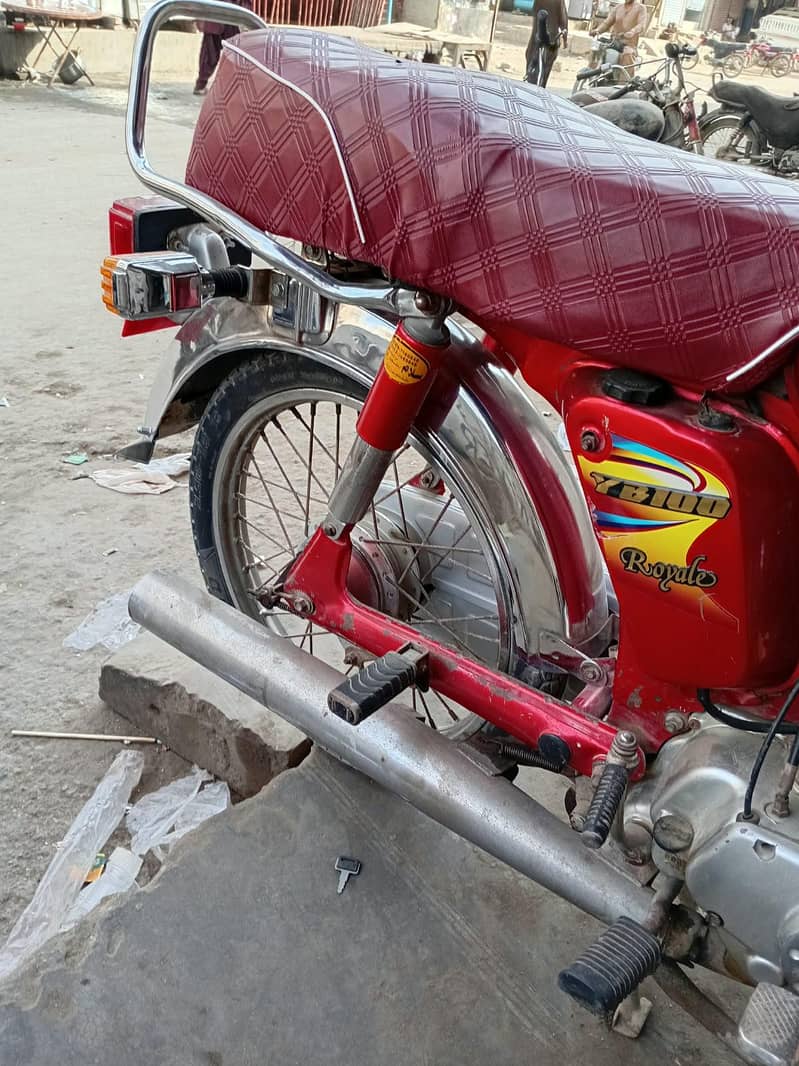 Yamaha 100 mint condition 2