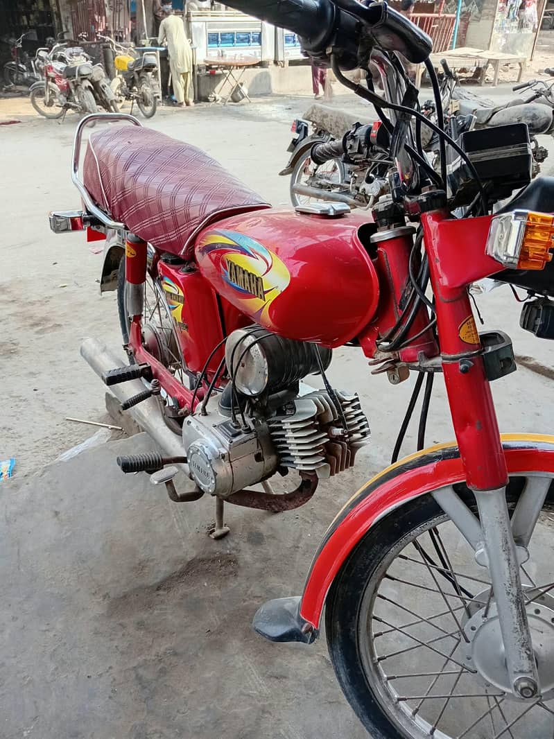 Yamaha 100 mint condition 5