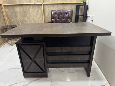 Brand New table for sale - 10 by 10 condition
