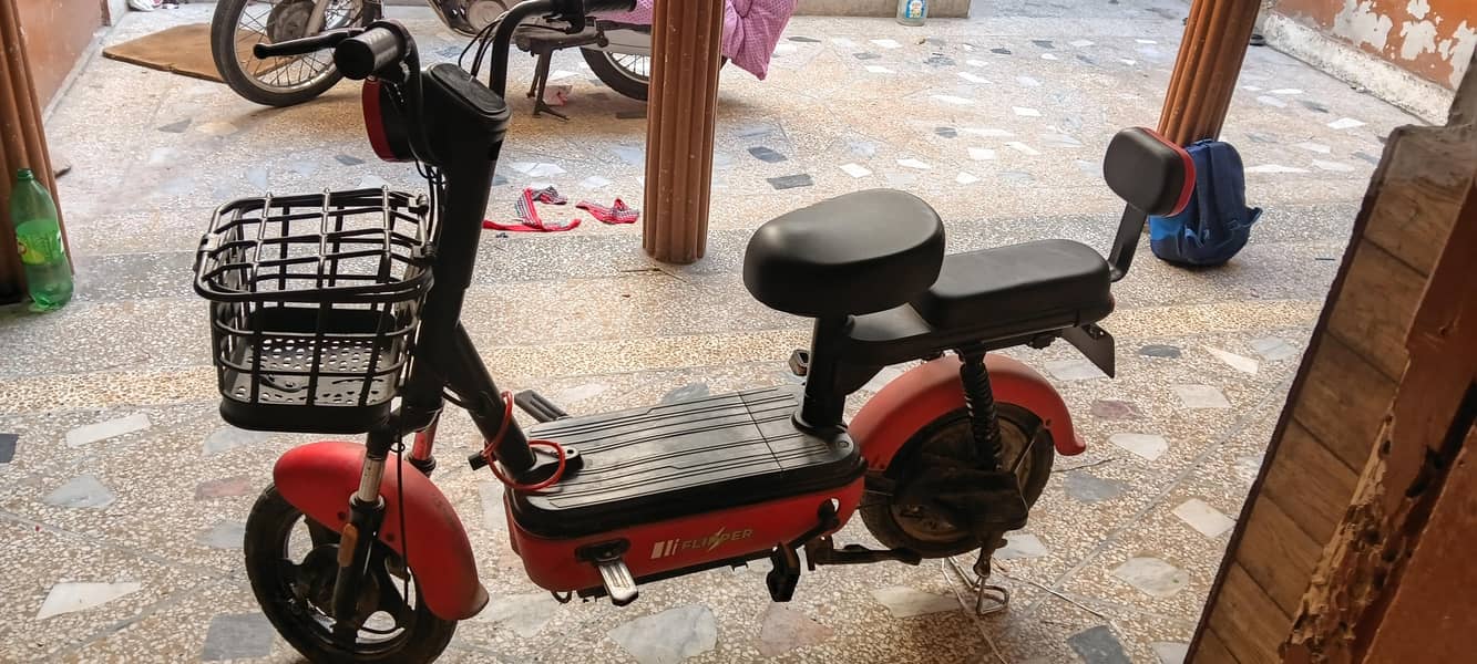 Scooty 1