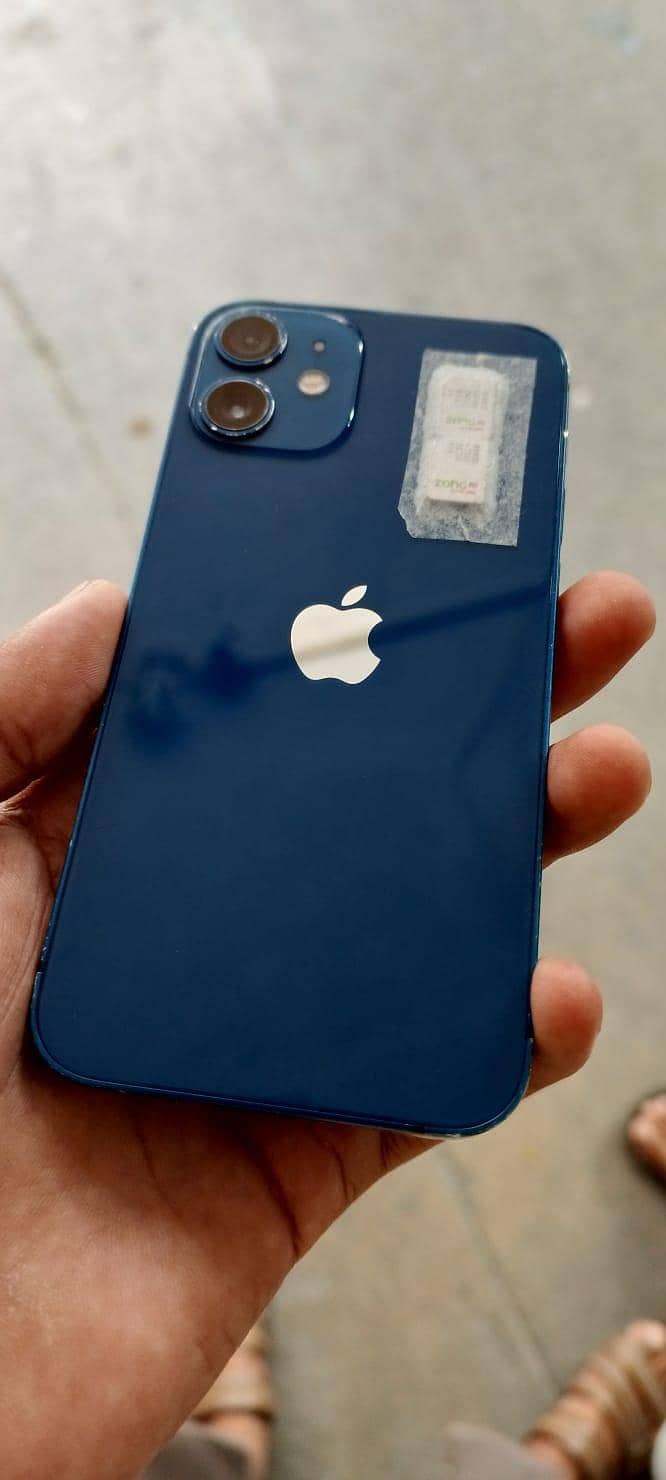 Apple iPhone 12 mini 1
