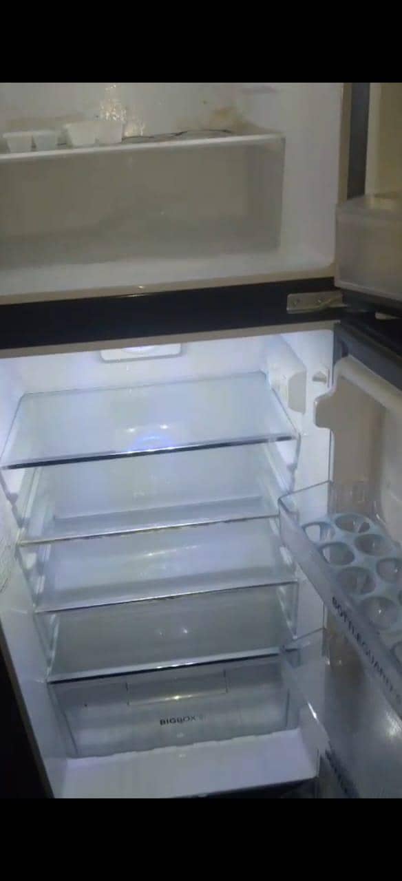 refrigerator 3