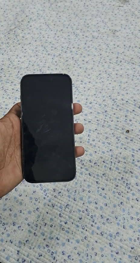 IPhone 14 Pro 4