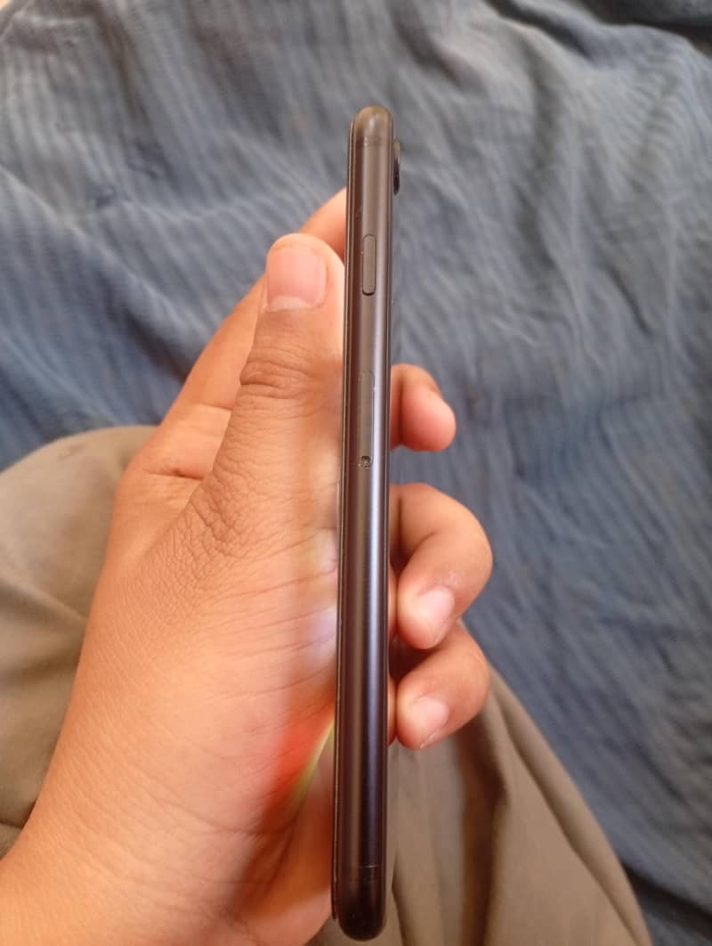 iphone SE 2020 3