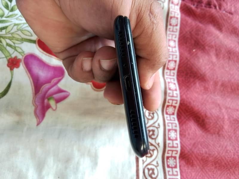Itel Vision 1 4