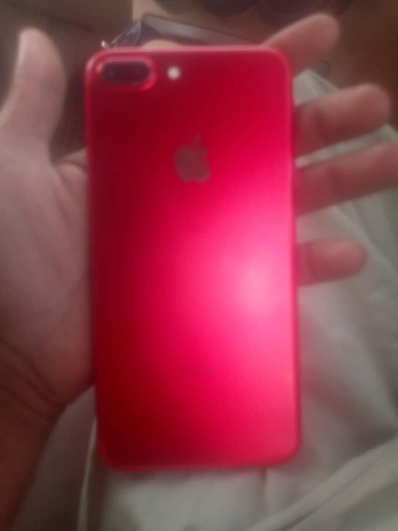 Apple iPhone 7 Plus 0