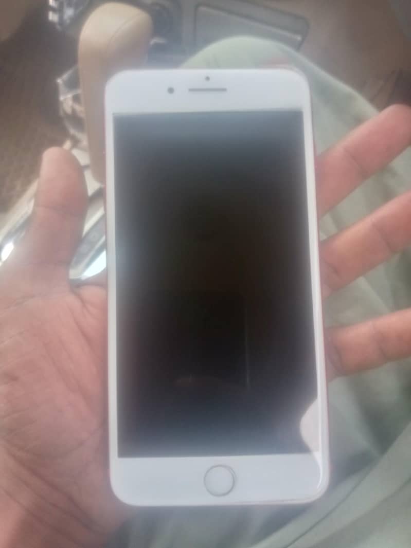 Apple iPhone 7 Plus 1