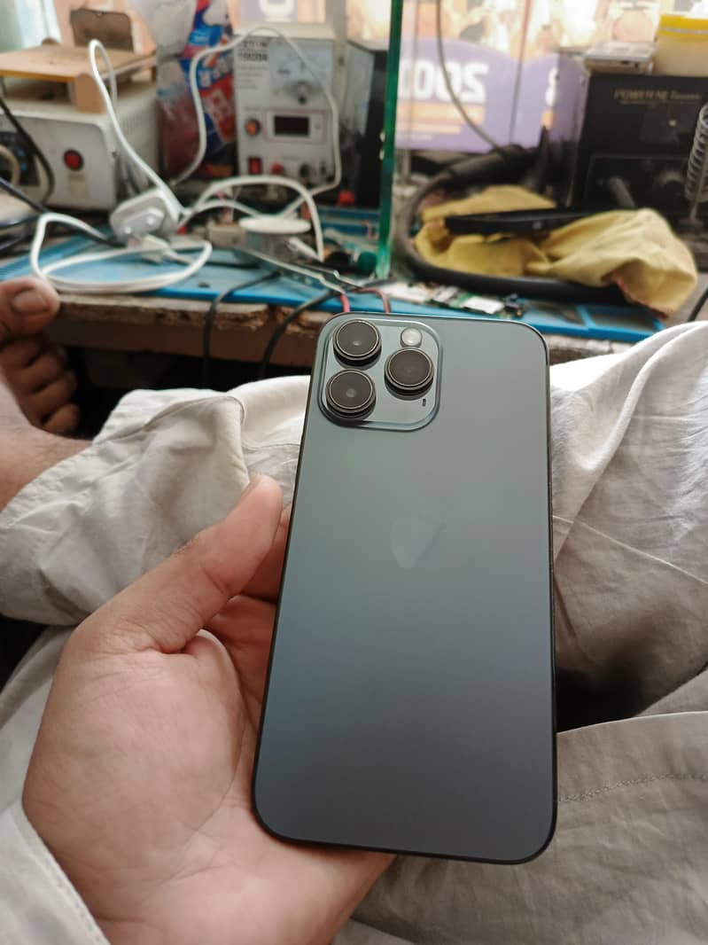 Apple iPhone 14 Pro Max 5