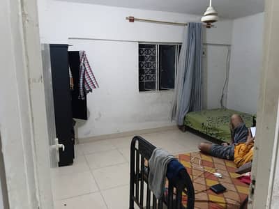 2 bed DD Flat Sell
