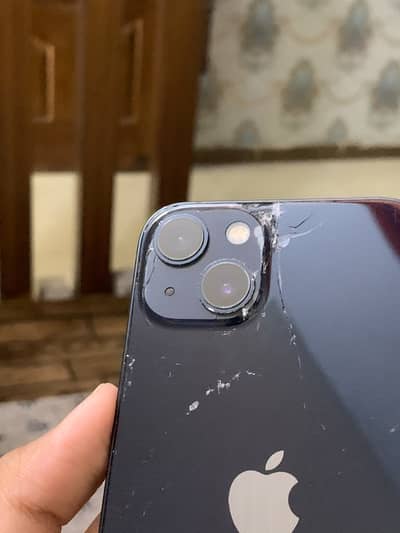 Apple iPhone 13