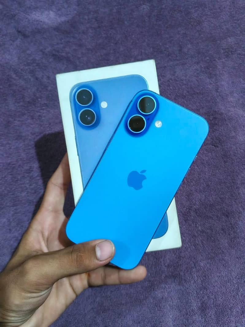 Apple iPhone 16 0
