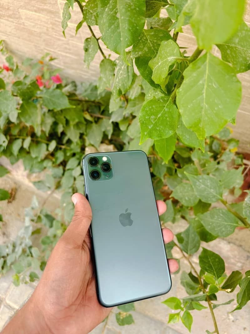 Apple iPhone 11 Pro Max 1