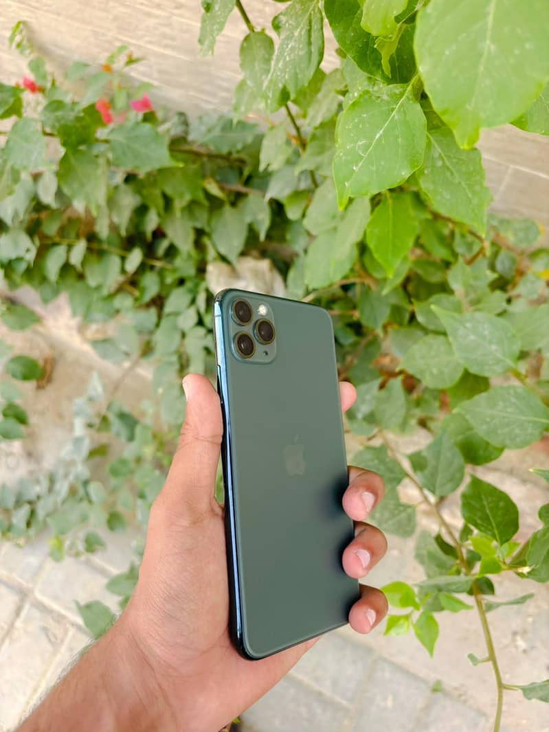 Apple iPhone 11 Pro Max 5