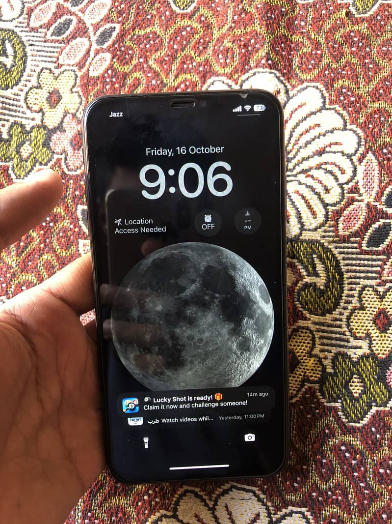 Apple iPhone XS Max 5