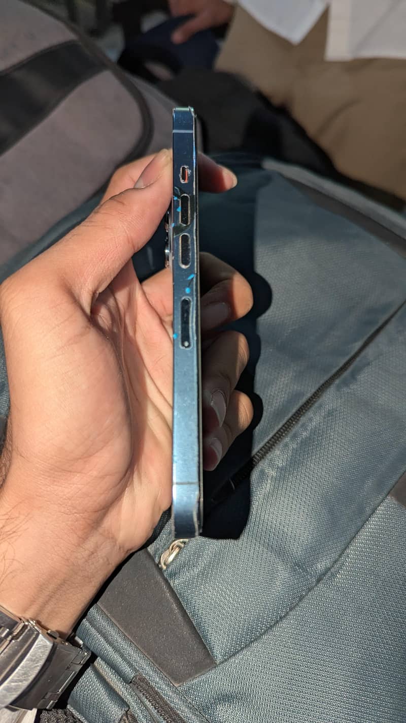 Apple iPhone 13 Pro 1