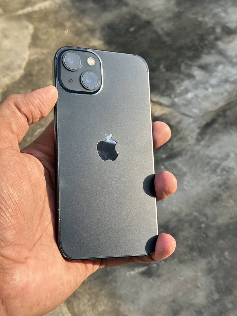 iPhone 13 2