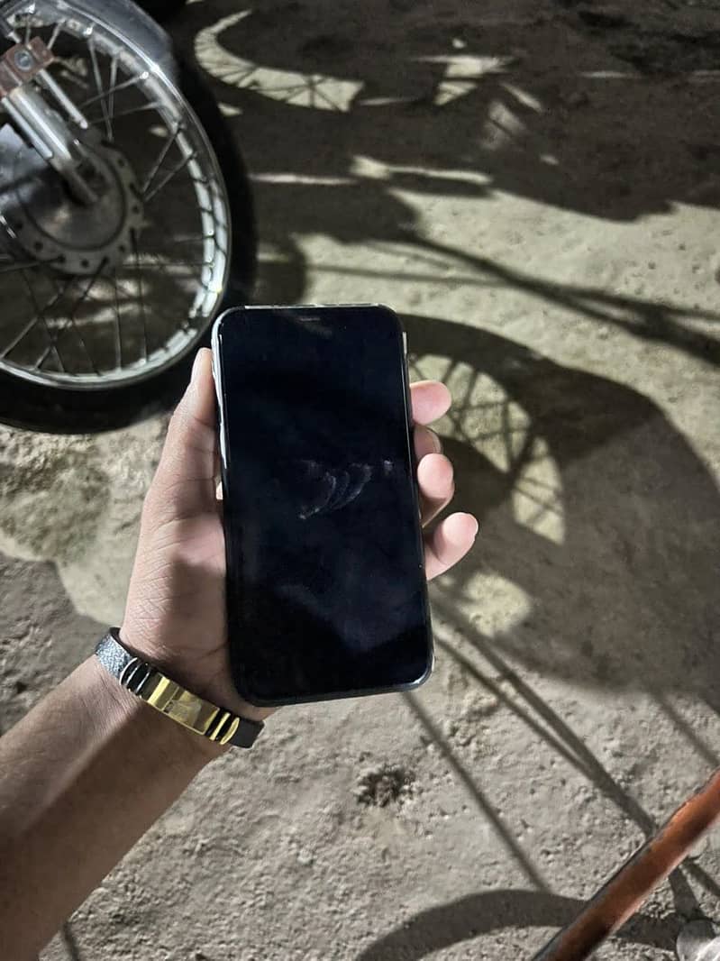 Apple iPhone 11 8