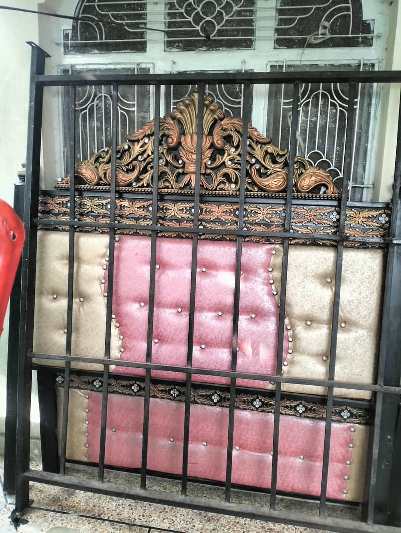 ROOM BED 2