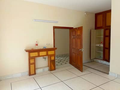 Avail Yourself A Great 1 Kanal Lower Portion In I-8/4