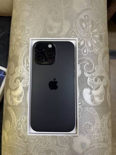 Apple iPhone 16 Pro Max