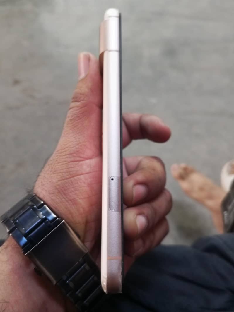 Google Pixel 8 3