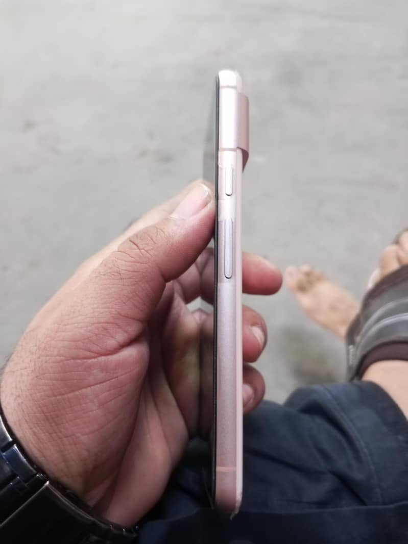 Google Pixel 8 5