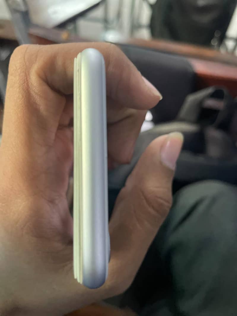 Apple iPhone SE 5