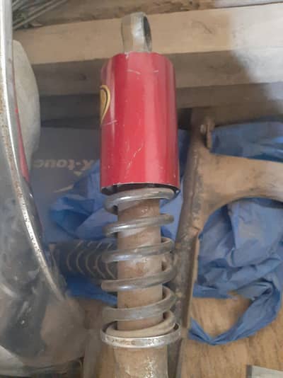 united cd 70 seat and shoks