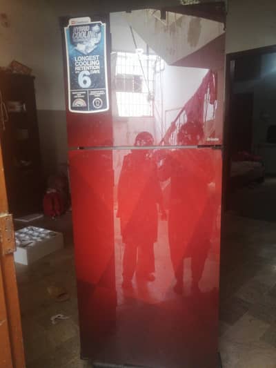 red and black shade glass