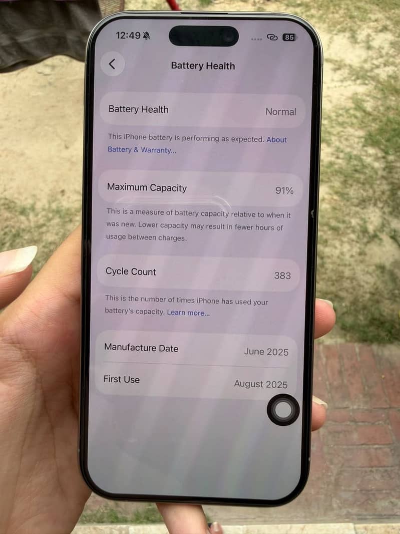 Apple iPhone 16 Pro 1
