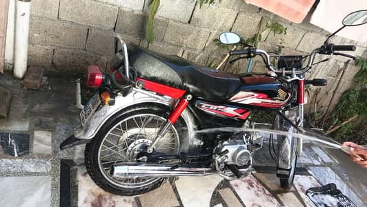 Honda CD 70 2025