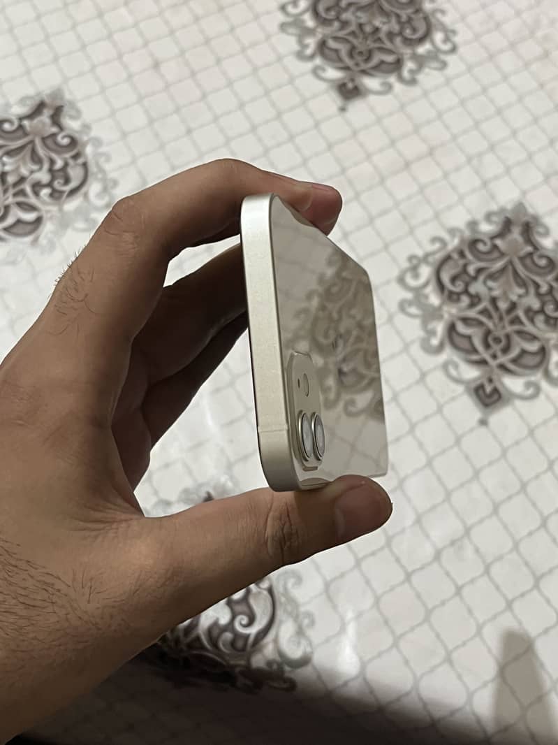 Apple iPhone 12 5
