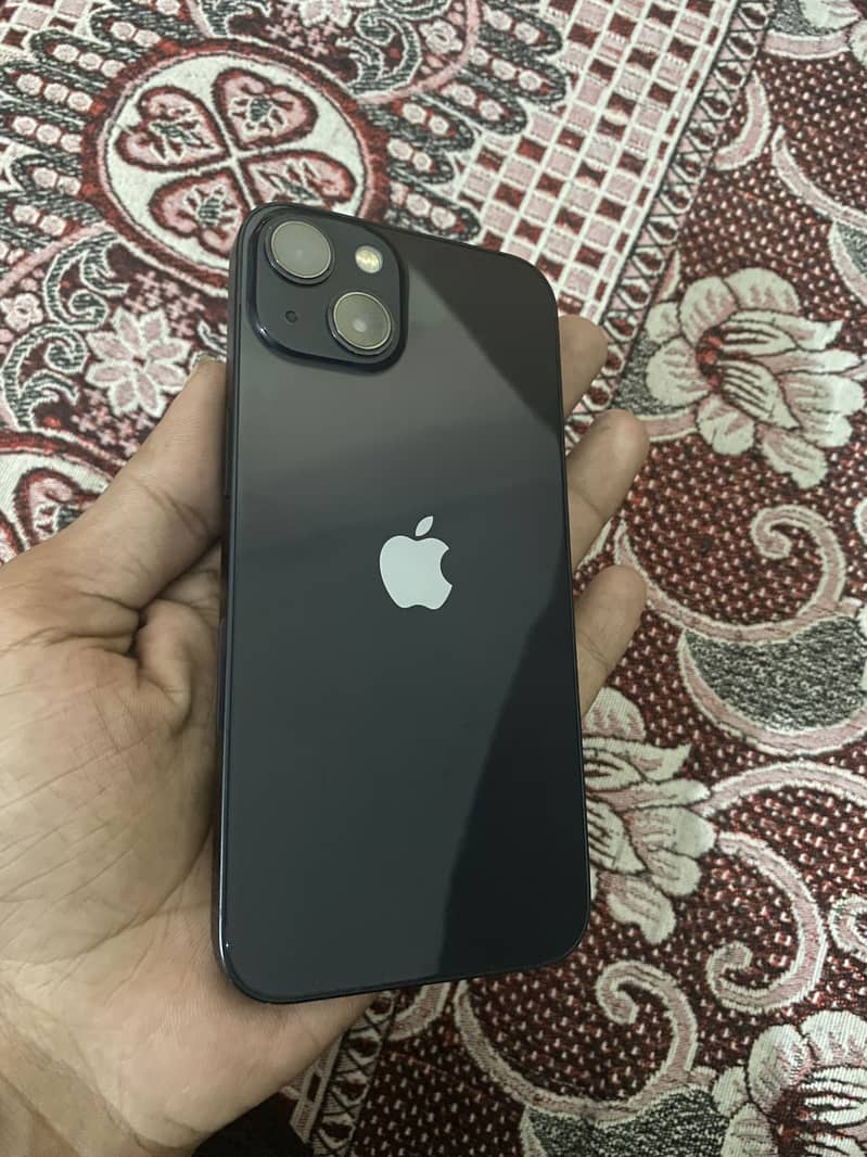 Apple iPhone 13 0